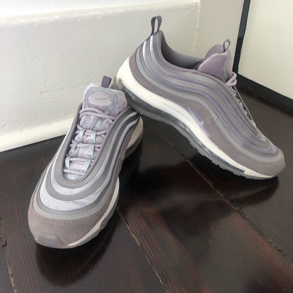 NWOT Nike Airmax 97 in lavender velvet